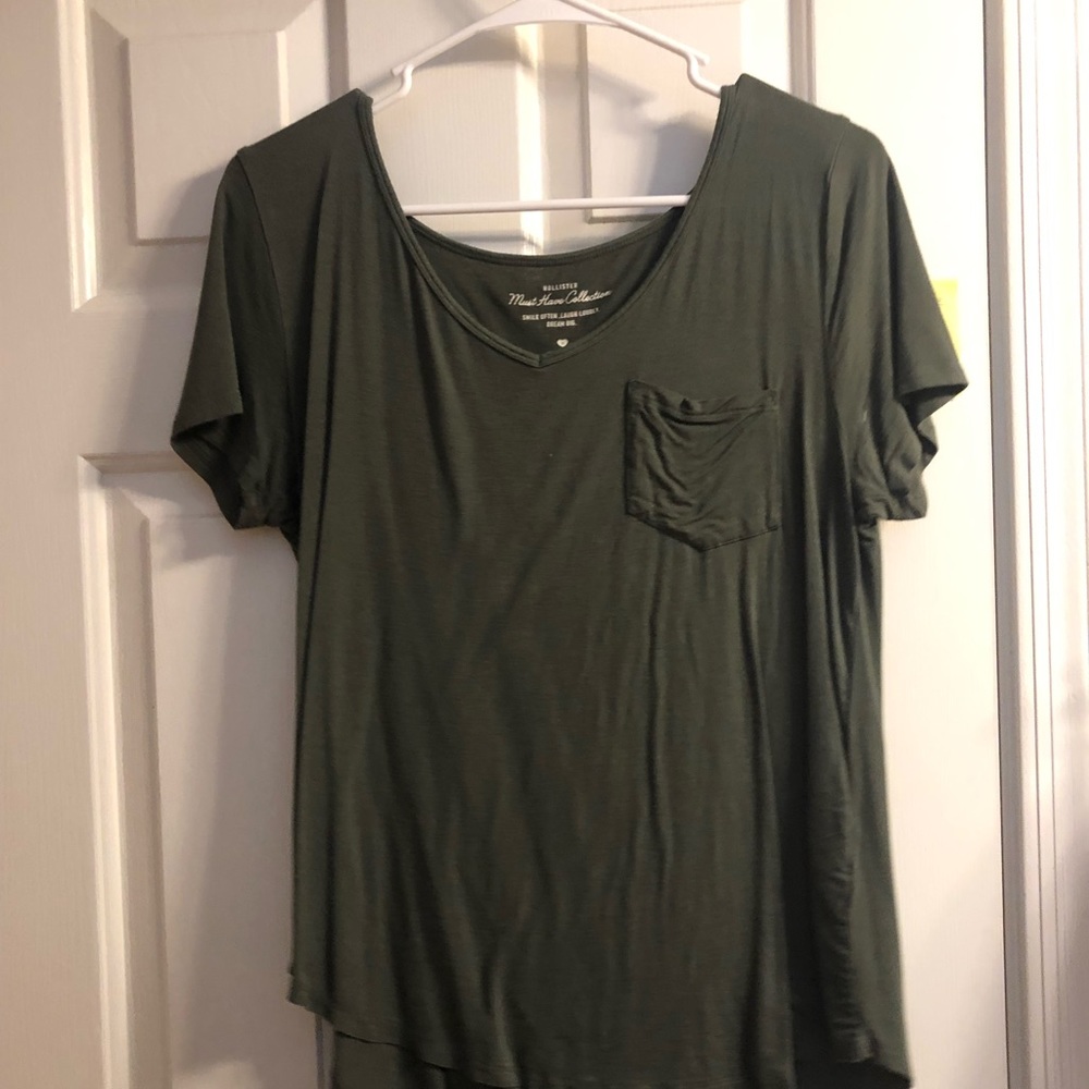 Green v-neck T-shirt